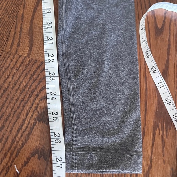 Lululemon wundet under gray size 6 - Picture 6 of 9